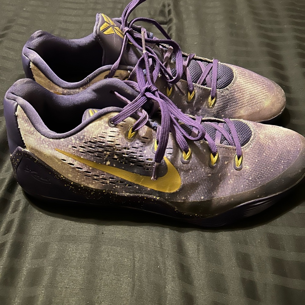 Size:13 Nike ( Extremely Rare ) Kobe Bryant 11 Id Mamba Day 2016